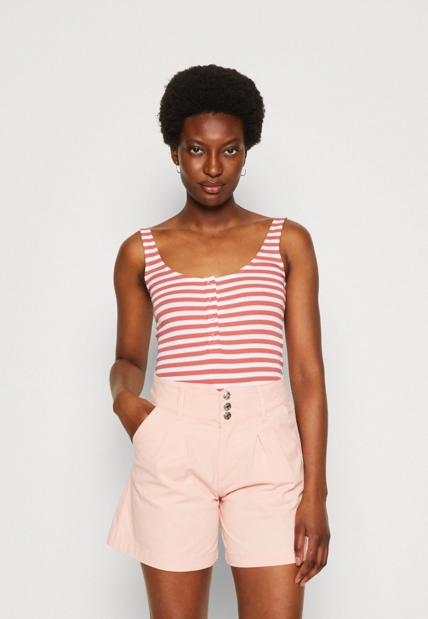 Anna Field Top - White/red