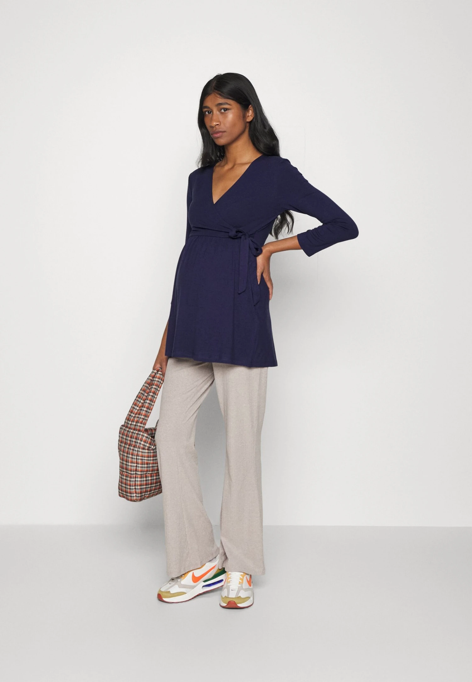 MATERNITY - T-shirt Basic - Dark Blue - obrazek 2