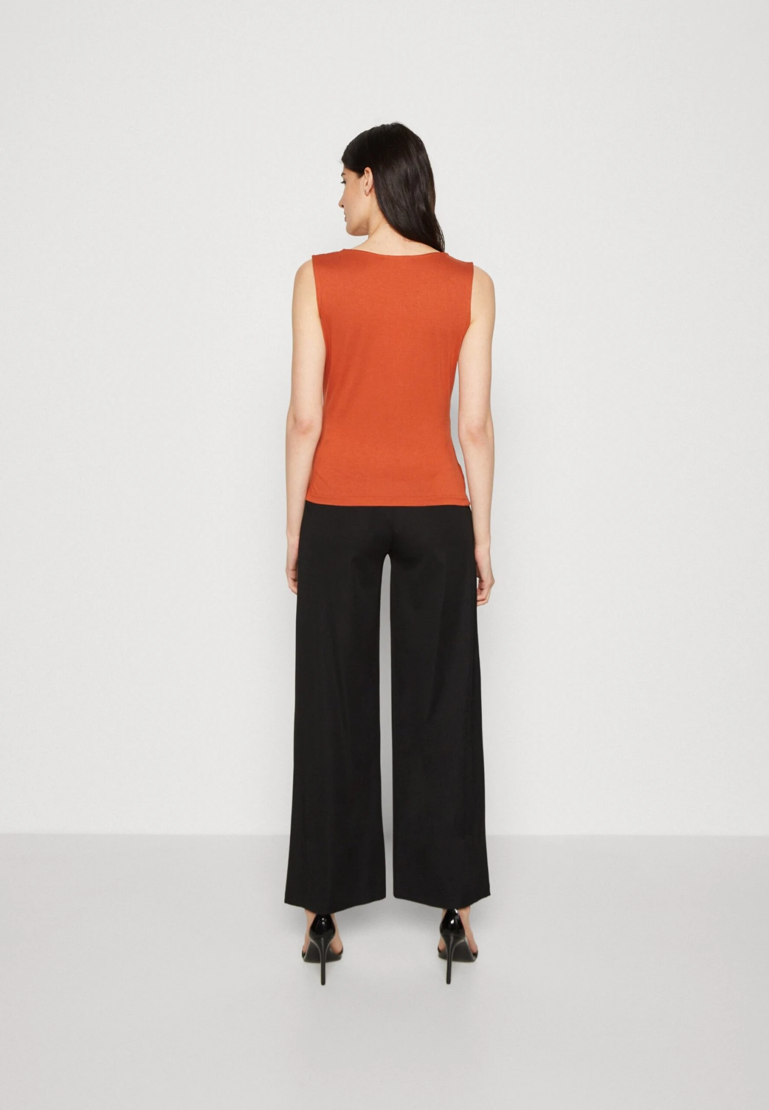 Anna Field Top - Brown - obrazek 3