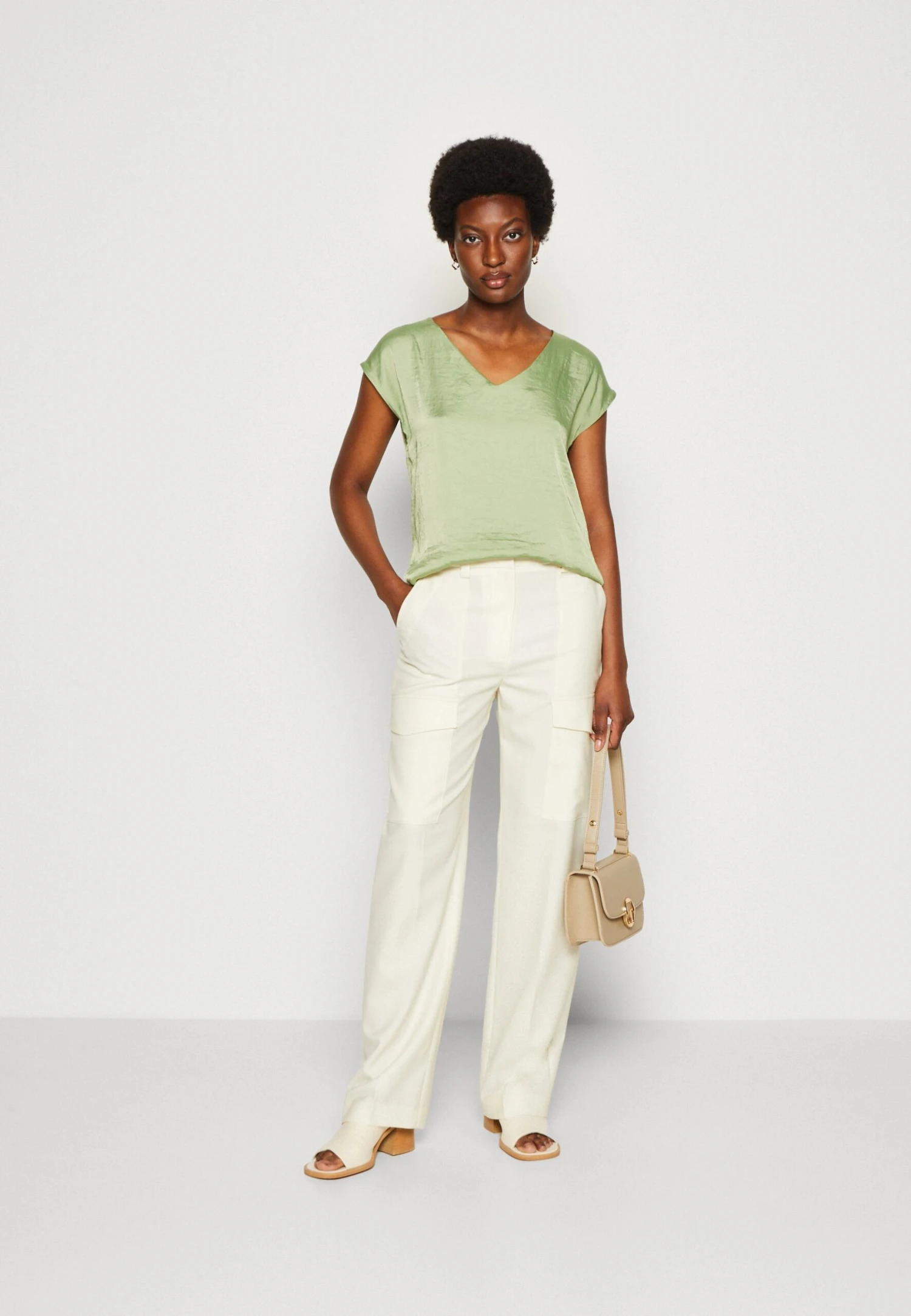 Anna Field T-shirt Basic - Olive - obrazek 2