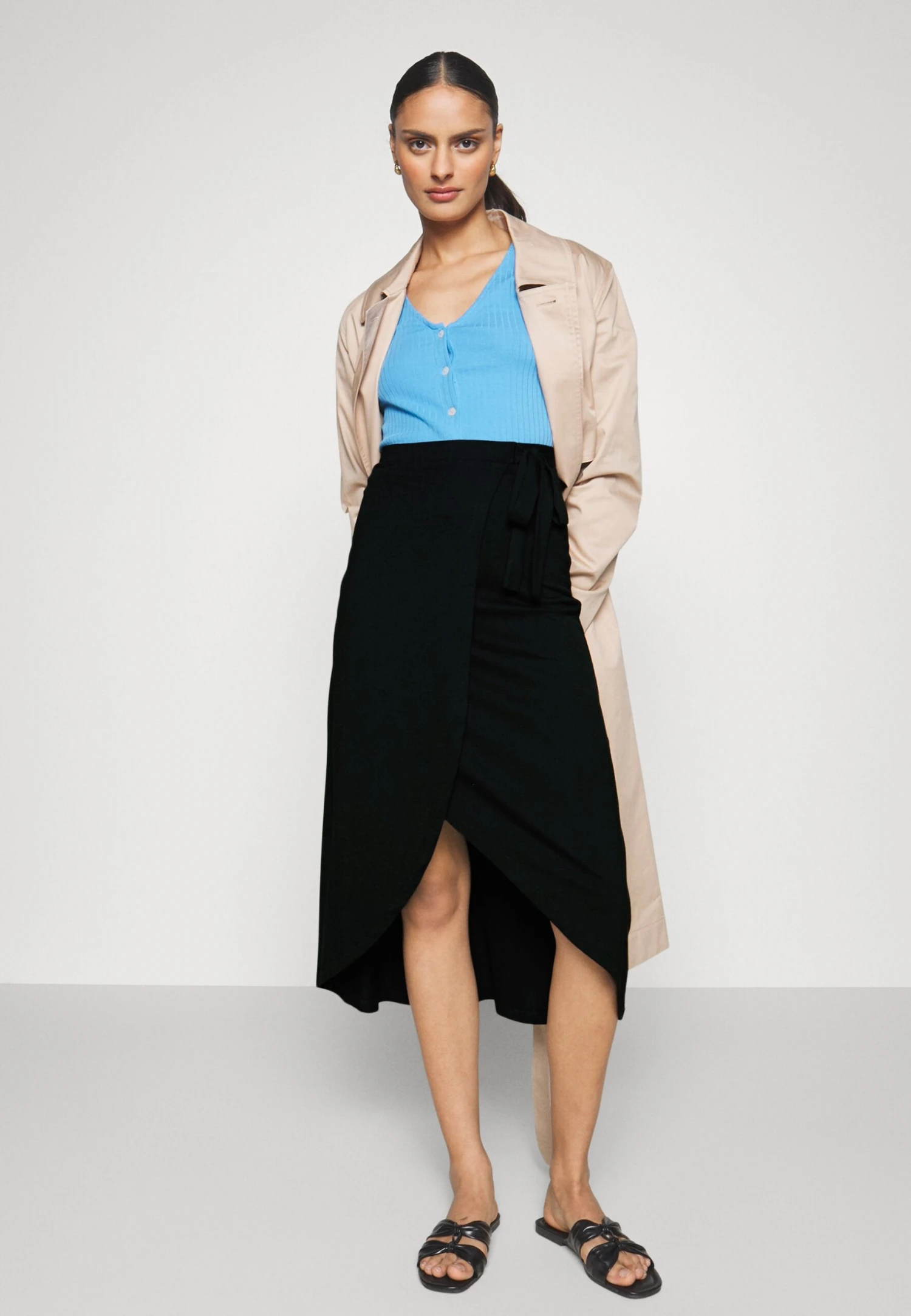 Anna Field BASIC WRAP OVER MIDI SKIRT - Spódnica Trapezowa - Black - obrazek 5