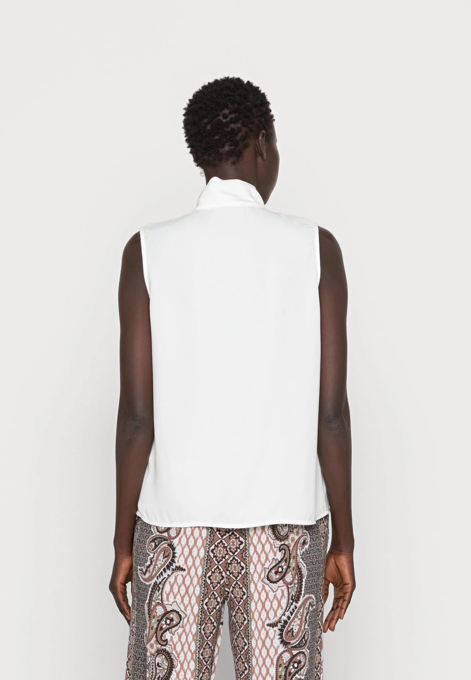 Anna Field Top - White - obrazek 3