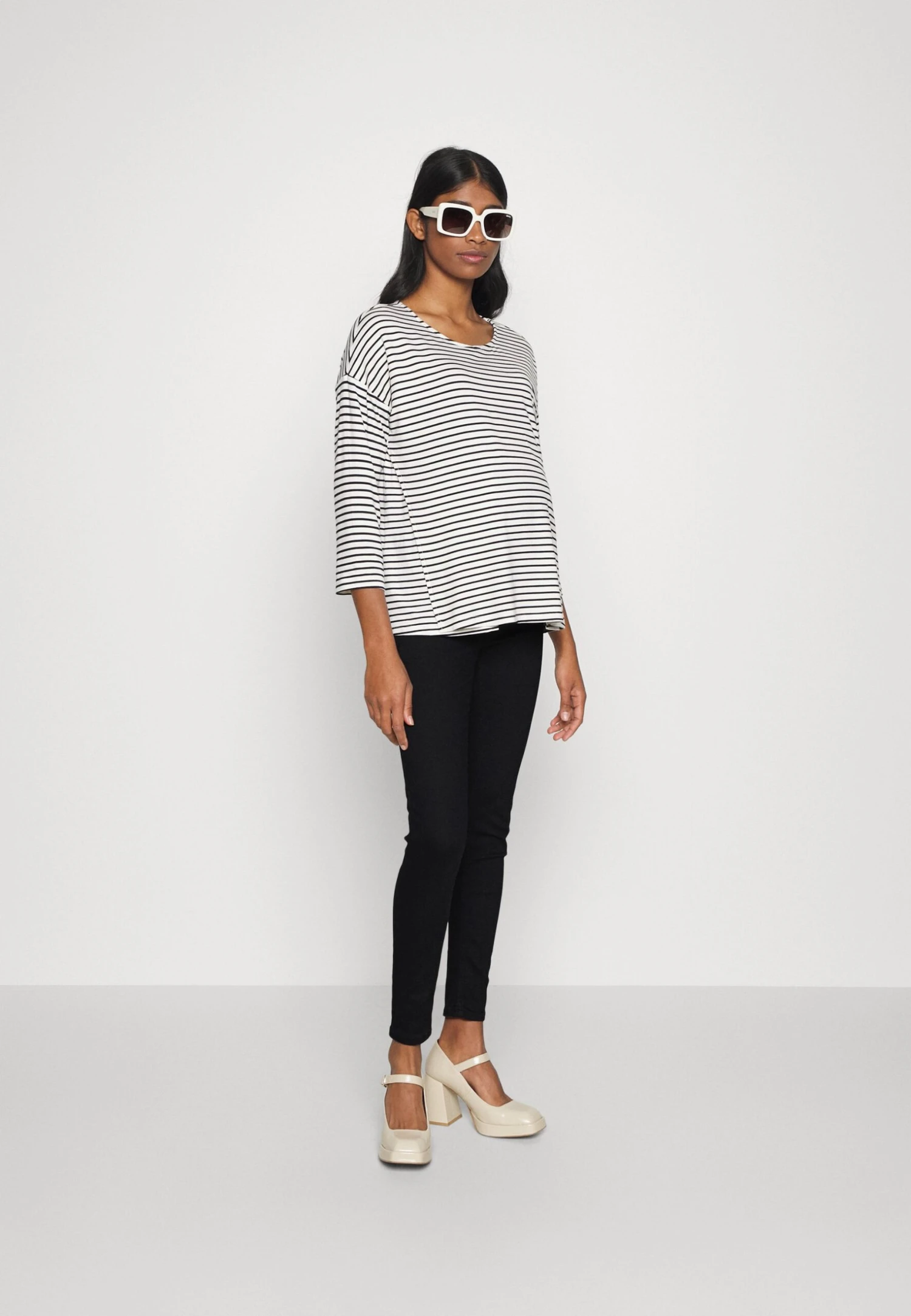 Jeansy Skinny Fit - Black - obrazek 2