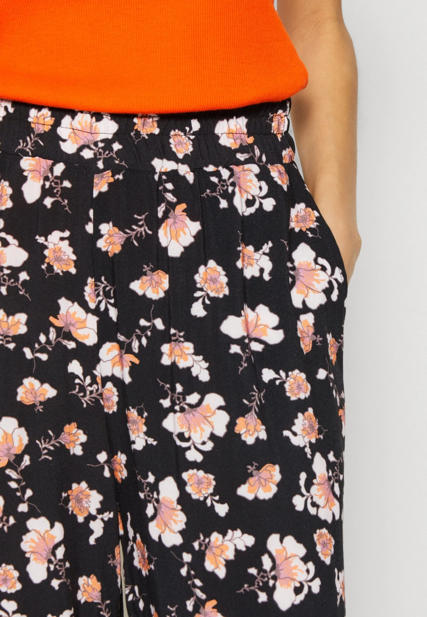 Anna Field Spodnie Materiałowe - Black/multi-coloured - obrazek 6