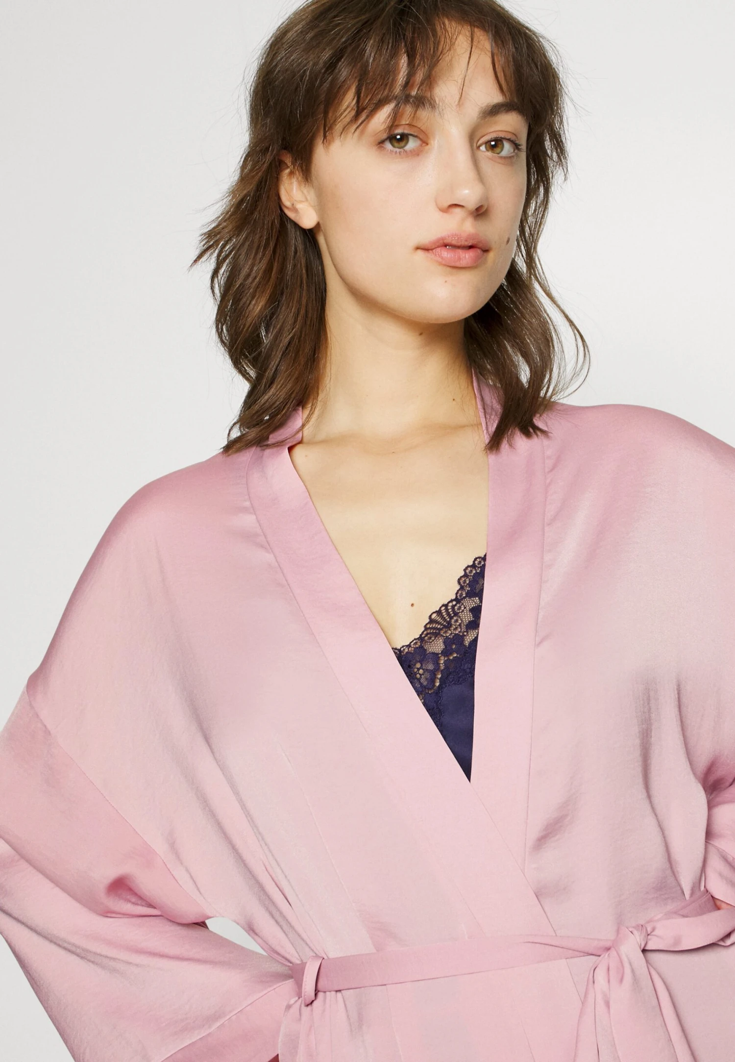 Anna Field BRIDAL DRESSING GOWN - Szlafrok - Pink - obrazek 4