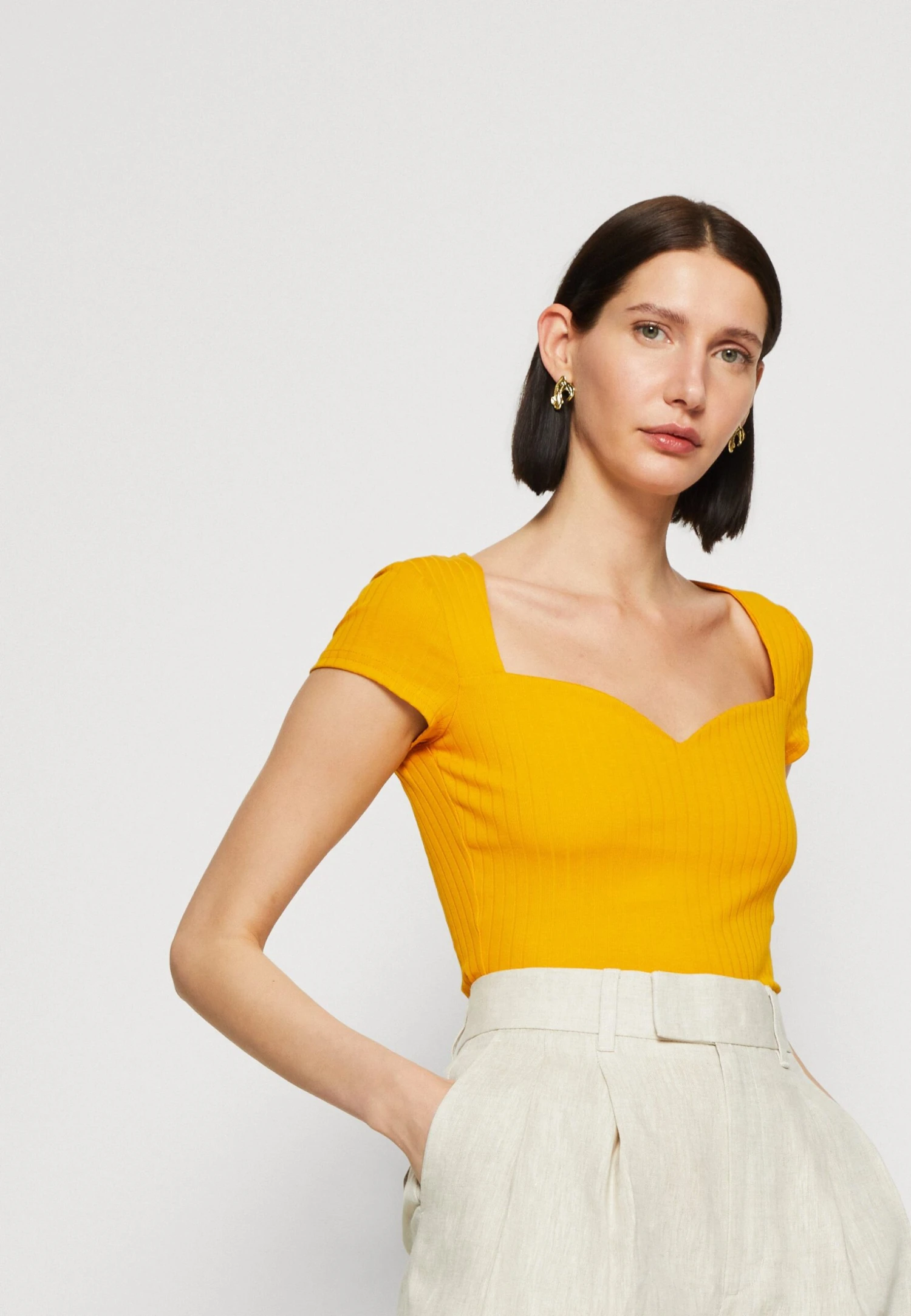 Anna Field T-shirt Z Nadrukiem - Dark Yellow - obrazek 4