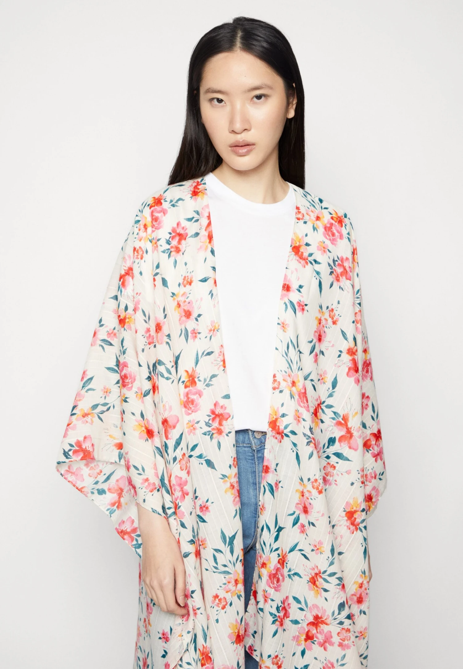 Anna Field Ponczo - Red - obrazek 4