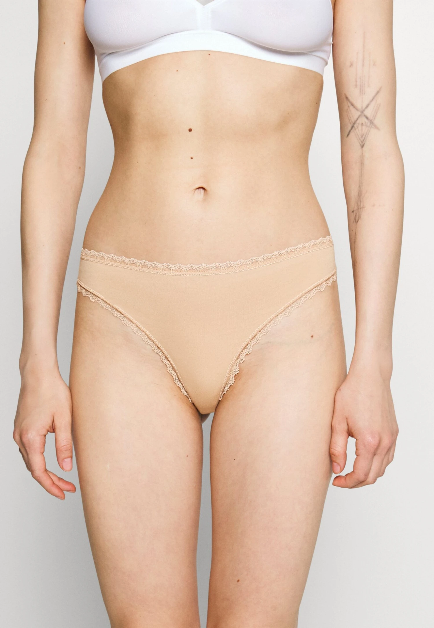 Anna Field 5 PACK - Stringi - Black/white/nude - obrazek 5