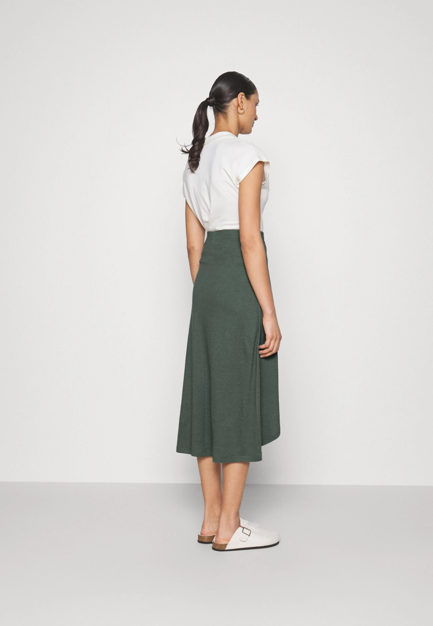 Anna Field BASIC WRAP OVER MIDI SKIRT - Spódnica Trapezowa - Light Green - obrazek 3