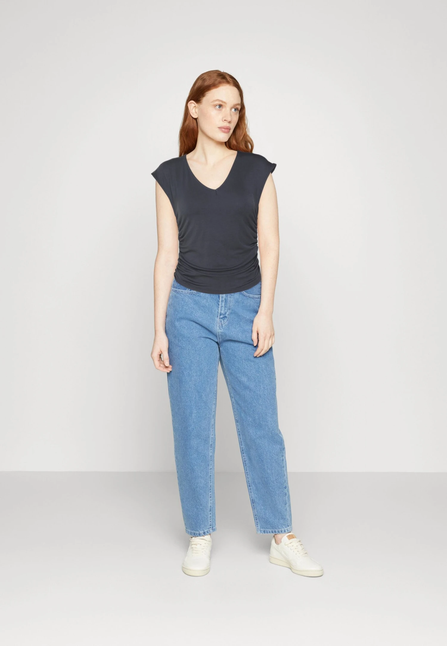 Anna Field T-shirt Z Nadrukiem - Grey - obrazek 2